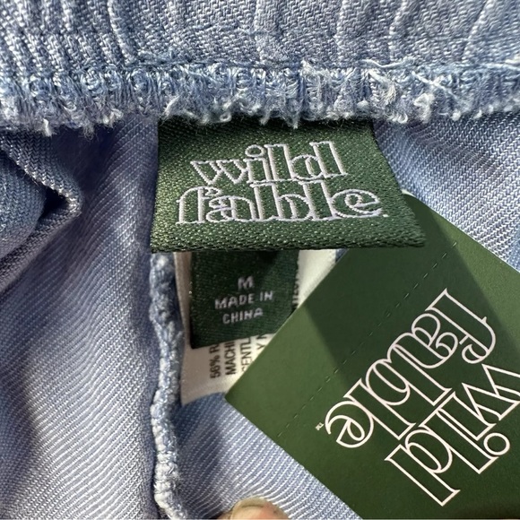 Wild Fable Woman’s pull on shorts Blue with Medium New With Tags - Picture 6 of 8